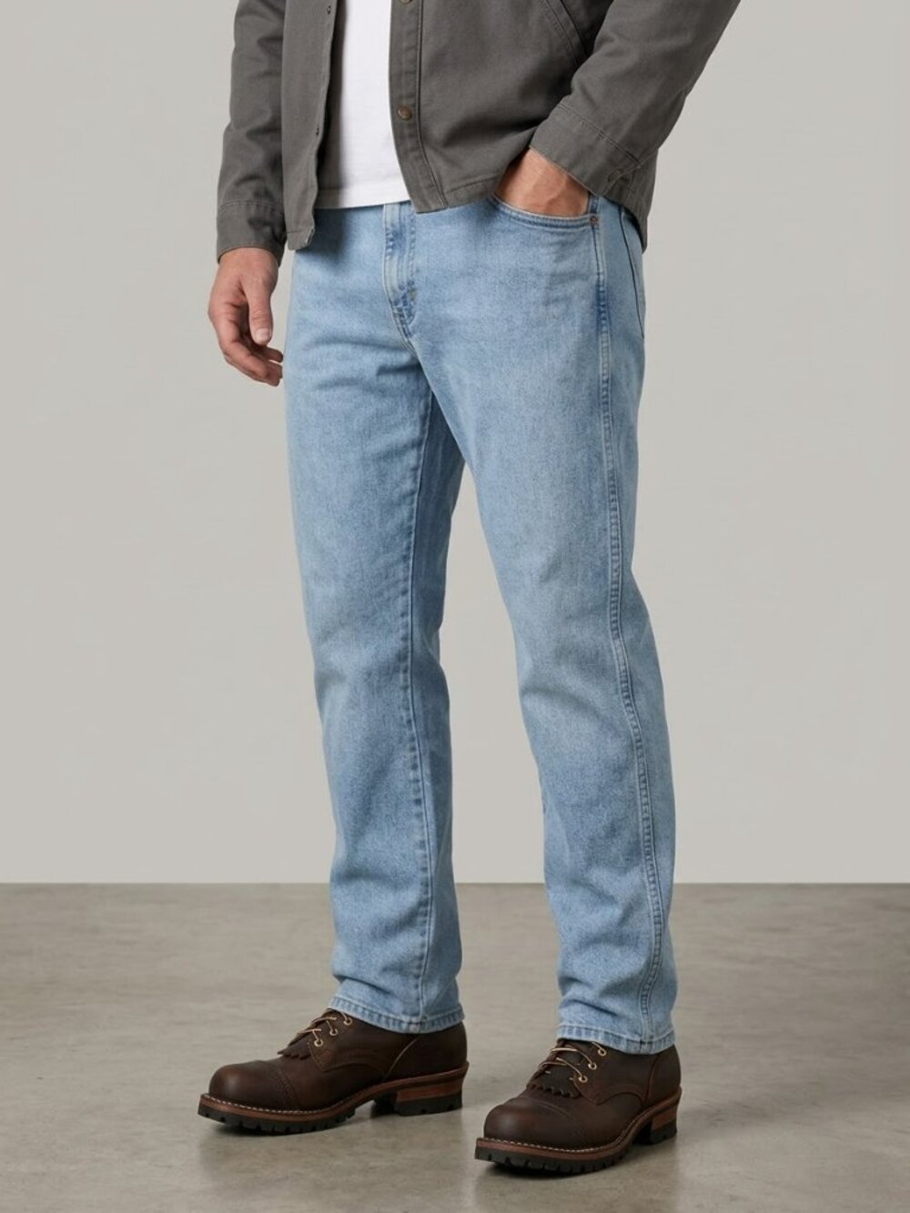 Light-Wash Wrangler Rugged Wear Denim Jeans 36 X 32